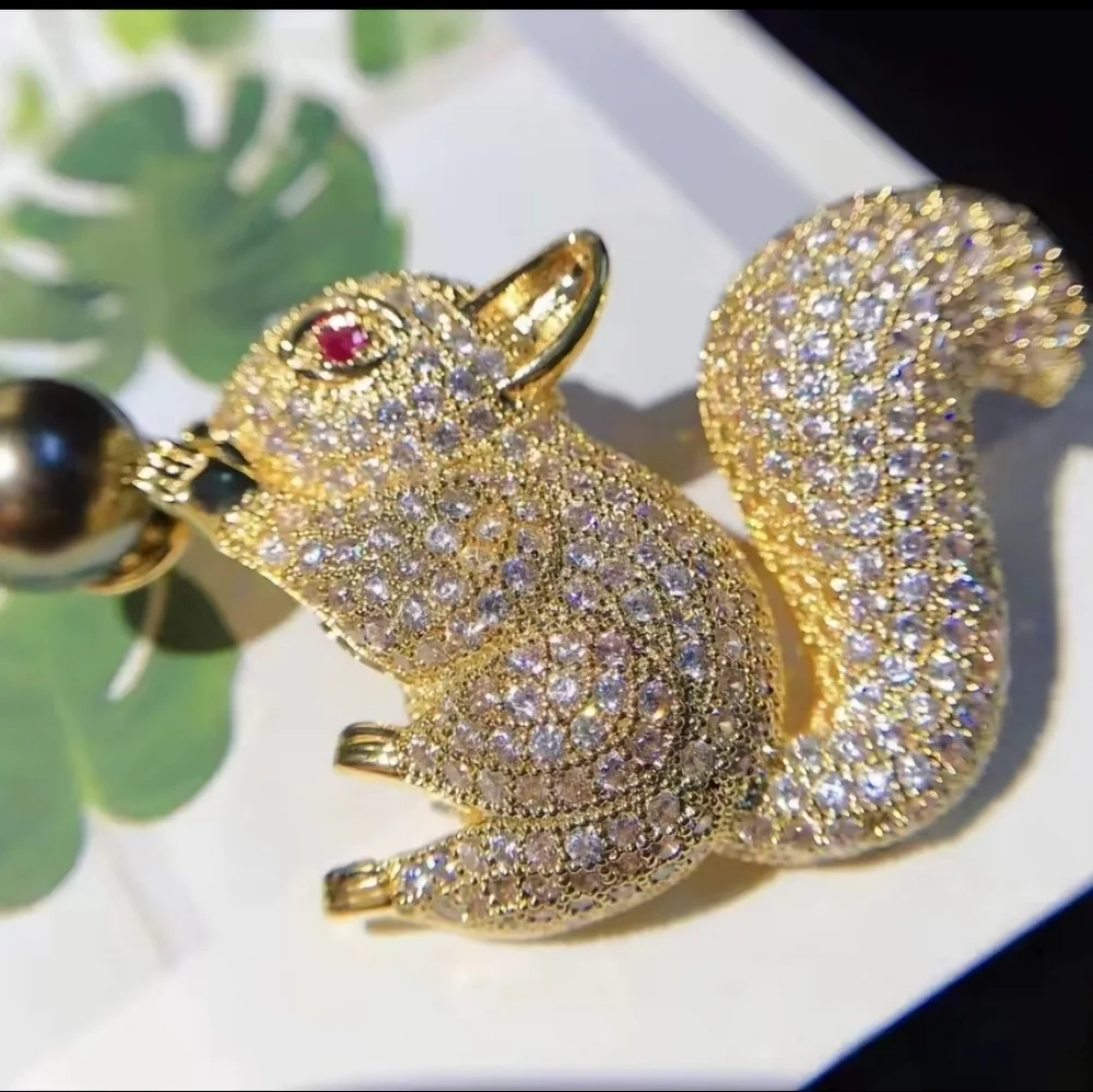 VQ Squirrel Brooch